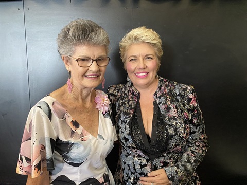Melinda Schneider with Valerie Milgate