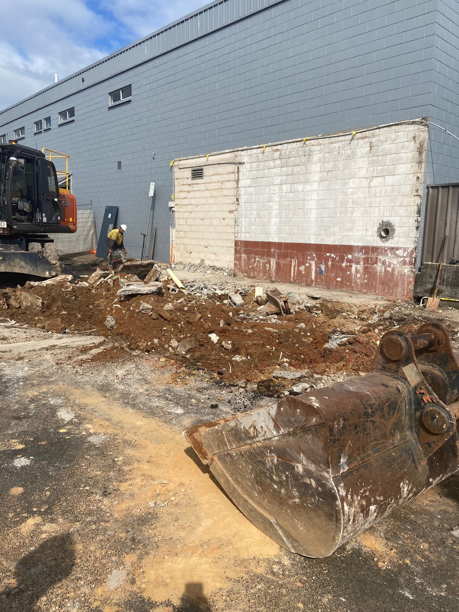 Violet Smith Park toilet demolition.jpg